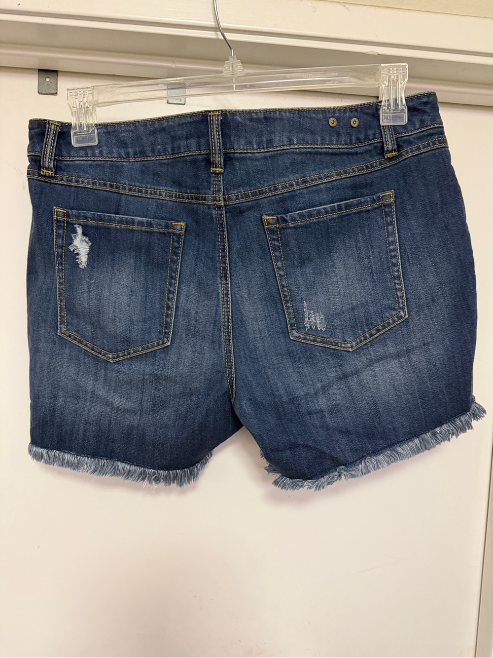 CAbi Beach Club Wash Raw Hem Tomboy Denim Shorts - size 10 - Picture 4 of 9